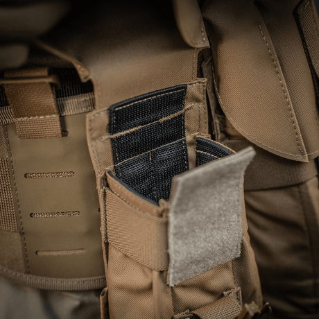 M-Tac dobbelt magasinveske med Fastex-lukking, robust veske for AR- og AK-magasiner, laget av slitesterkt Cordura 500D-stoff
