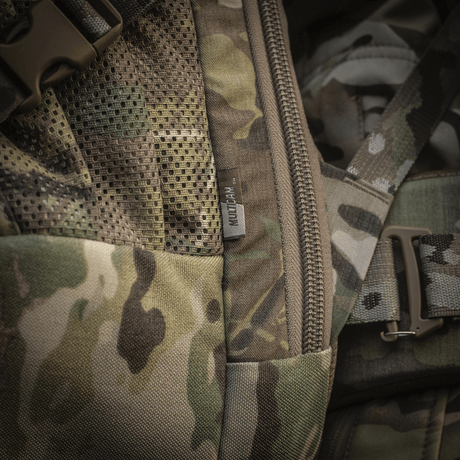 M-Tac Ryggsekk Large Gen.III Elite i robust Cordura-materiale, camouflagedesign, tett lukking og justerbare stropper, fokus på holdbarhet.