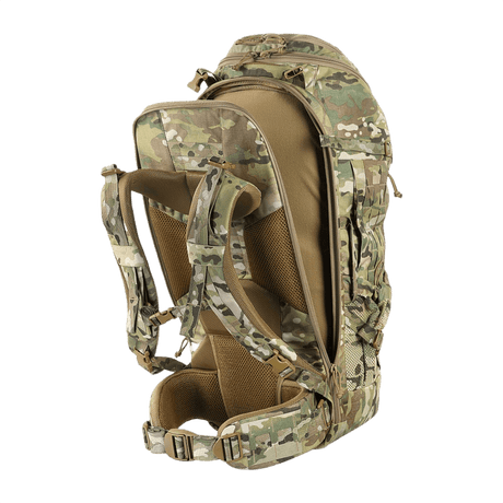 M-Tac Ryggsekk Large Gen.III Elite i camouflagedesign, laget av slitesterk Cordura, ideell for taktisk bruk og transport.