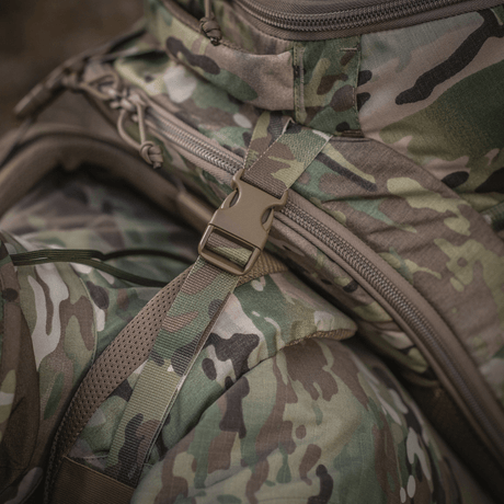 Nærbilde av M-Tac Ryggsekk Large Gen.IV Elite med kamuflasjemønster og robuste stropper i Cordura-materiale.