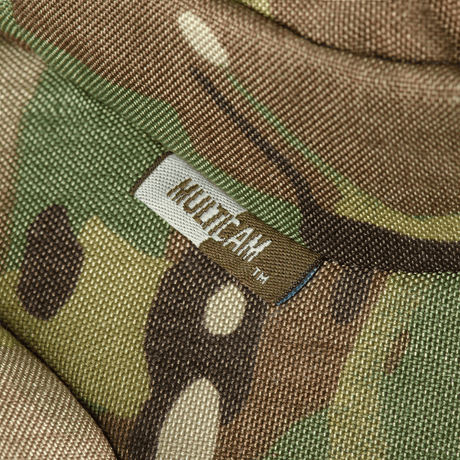 Nærbilde av M-Tac Bat Wing Bag Elite med Multicam-mønster og holdbart Cordura 500 MS.
