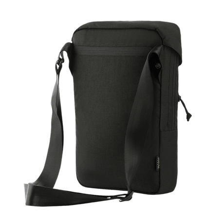 M-Tac Magnet XL Bag Elite nettbrett- og skulderveske med magnetisk låsesystem og avtakbart velcro-panel.