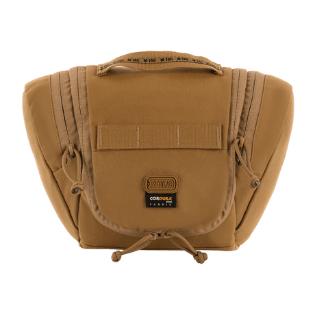 M-Tac toalettmappe Elite Gen.II i camel, kompakt design for oppbevaring av hygieneartikler og småting på reise.