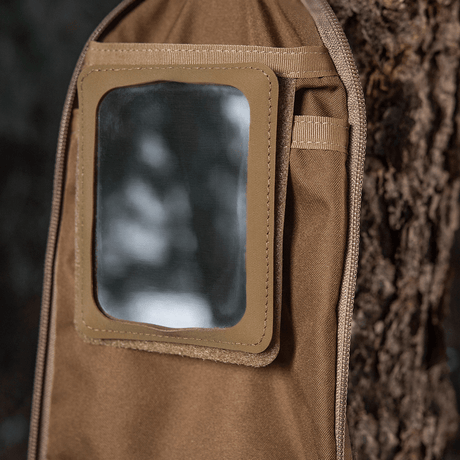 M-Tac toalettmappe Elite Gen.II med speil, perfekt for reiseoppbevaring av personlige hygieneartikler.