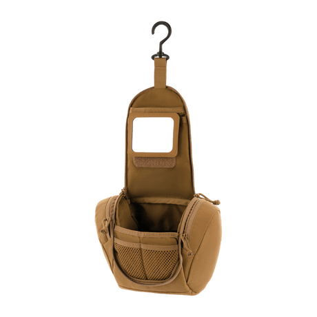 M-Tac toalettmappe Elite Gen.II i beige, vist åpen med kroker for oppheng, designet for hygieneartikler og småting, kompakt og praktisk.