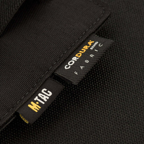 M-Tac Double Mag Pouch Hook Backed Magazine med Cordura-merkelapp, designet for å bære to pistolmagasiner og lignende.