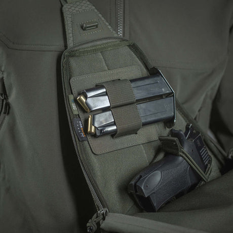 M-Tac Double Mag Pouch Hook Backed Magazine holder to magasiner med Velcro-feste i en veskelomme, perfekt for bærekomfort