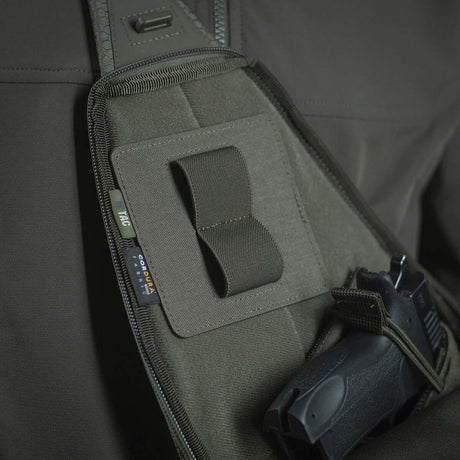 M-Tac Double Mag Pouch Hook Backed Magazine med Velcro-innfelling viser justerbare romdelere i en veske, egnet for magasinoppbevaring