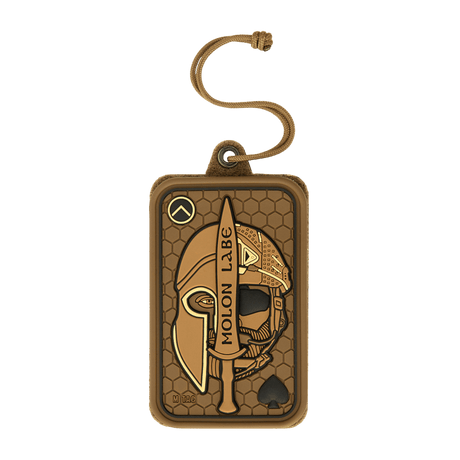 M-Tac Badge Holder – ID-kort og patch med taktisk design, beige farge og innebygd paracord for oppheng, perfekt for ID- og nøkkelkort.
