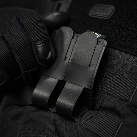 M-Tac-panel for patches på MOLLE 80x85 festet til MOLLE-system med hook & loop overflate, ideell for patches og ID-merking.