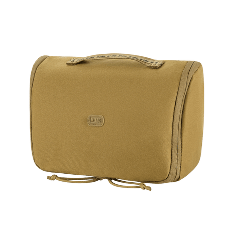 M-Tac Toilettaske i vannavvisende 600D polyester, kompakt design for hverdagsbruk og reiser, 24x15x8,5 cm.