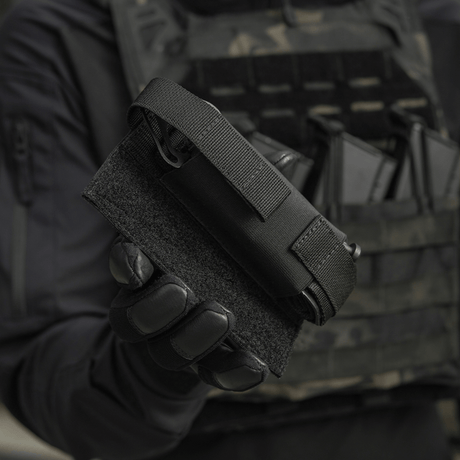 M-Tac Tourniquet Pouch Elastisk VELCRO Gen.II i bruk på taktisk vest med Cordura 500D og Texcel-seler.