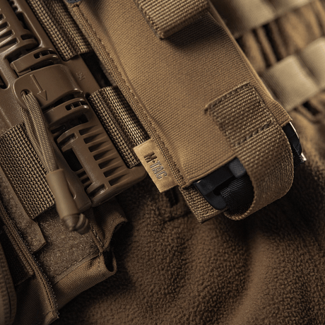 M-Tac Elastisk Tourniquet Pouch Molle Gen.III med Cordura-design og elastikk for rask tilgang, merket med M-Tac-logo, nærbilde.