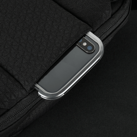 M-Tac Sphaera Hex Hardsling-veske Gen.II Elite med telefonlomme, svart Cordura, ideell for sikker oppbevaring.