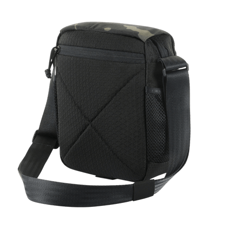 M-Tac Satellite Magnet Taske Elite Hex i svart Cordura med justerbar skulderrem og magnetisk Fidlock-lukking sett bakfra.