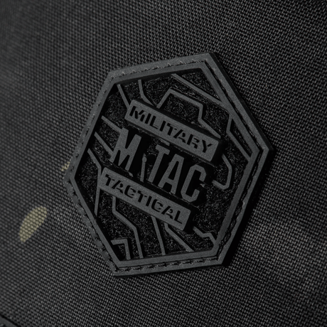 M-Tac Satellite Magnet Taske Elite Hex, detaljbilde av veske med militært taktikk-logo, multifunksjonell organizer i Cordura-materiale.