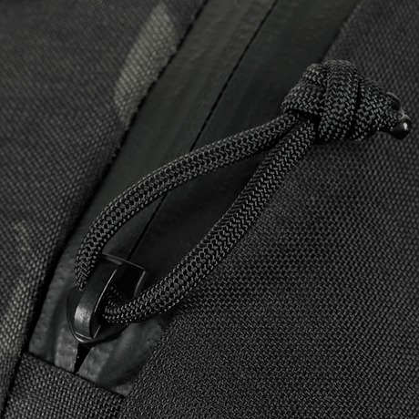 Nærbilde av M-Tac Satellite Magnet Taske Elite Hex med solid glidelås og slitesterkt Cordura-materiale.