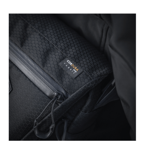 M-Tac Satellite Magnettaske Gen. II Elite Hex i svart Cordura Hex og Cordura 10 med fokus på slitestyrke og NIJ-sertifisering, galleri posisjon 1.