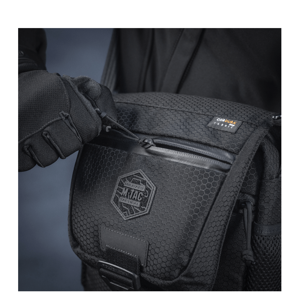 M-Tac Satellite Magnetic Bag Gen. II Elite Hex
