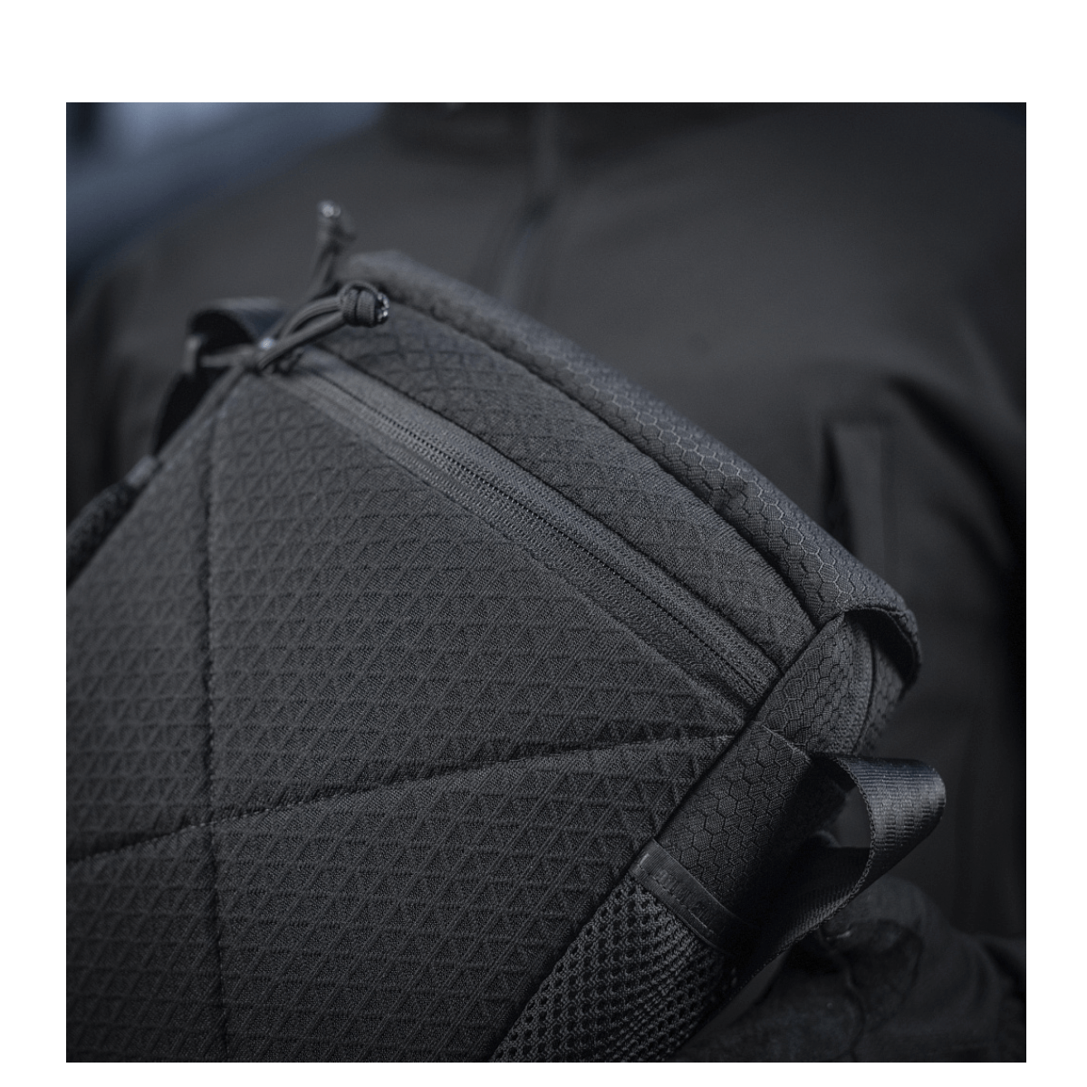 M-Tac Satellite Magnetic Bag Gen. II Elite Hex