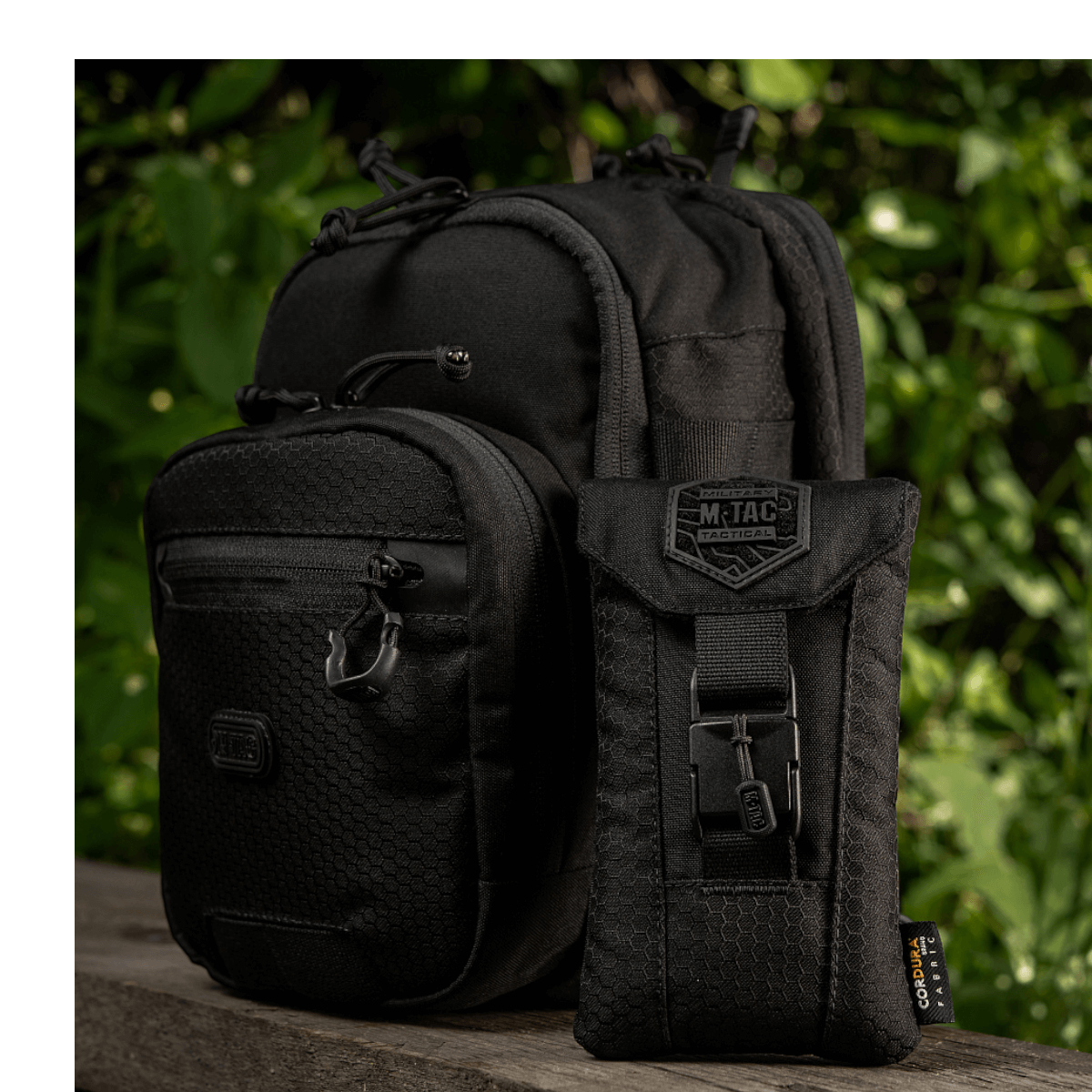 M-Tac Smartphone Lomme Elite Large Hex, stilfuld sort taske til smartphones, lavet af slidstærkt Cordura HEX med WJ magnetisk spænde.