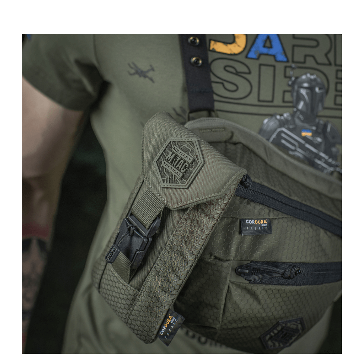 M-Tac Smartphone Lomme Elite Large Hex i Cordura HEX materiale med magnetisk spænde på taske. Perfekt til 6,5 tommer smartphones.