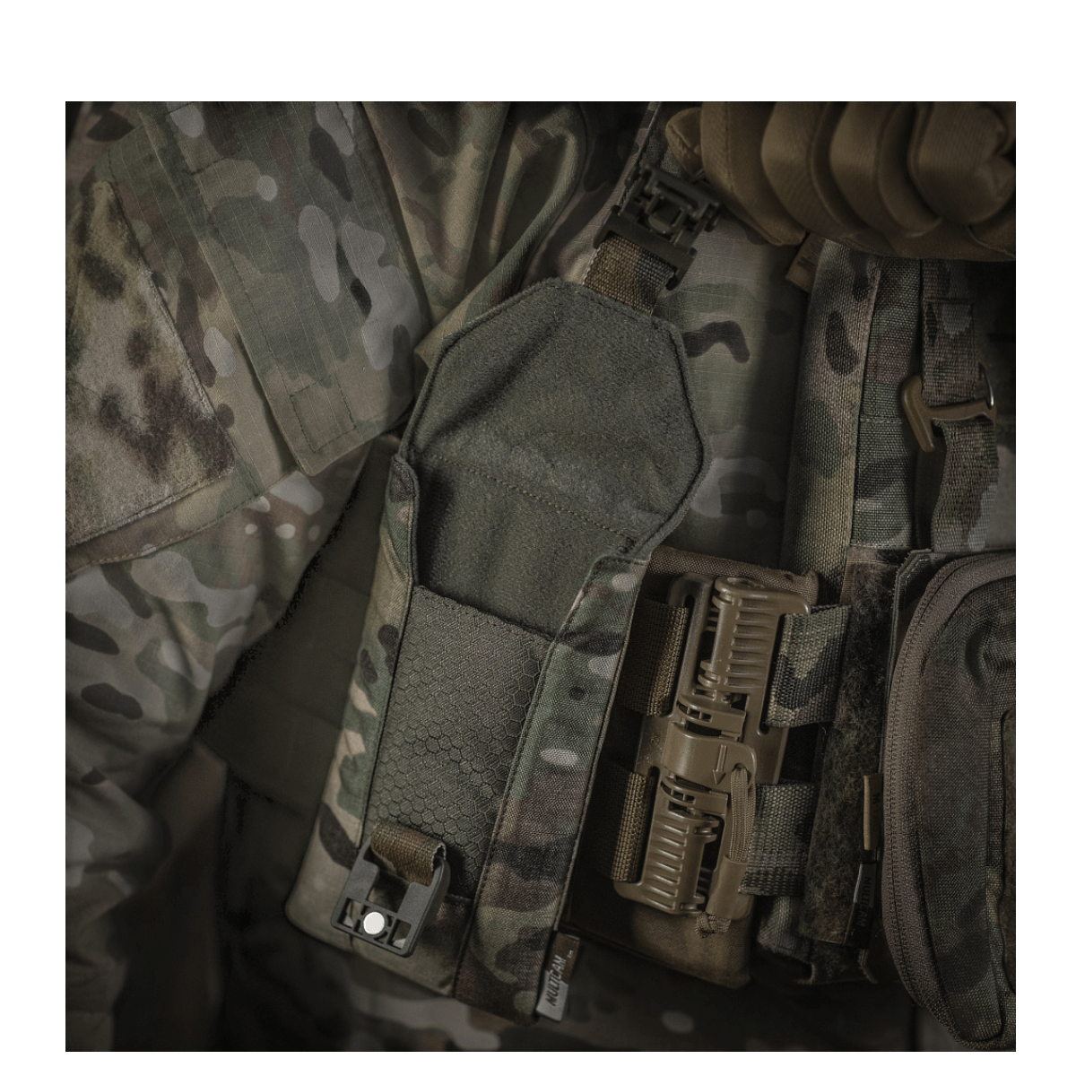 M-Tac Smartphone Lomme Elite Large Hex smartphonepung i slidstærkt Cordura HEX materiale, perfekt til mobil op til 6,5 tommer, med magnetisk spænde.