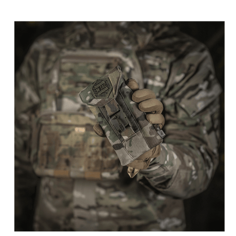 M-Tac Smartphonelomme Elite Large Hex for sikker oppbevaring av smartphone, laget av slitesterkt CORDURA HEX-materiale.