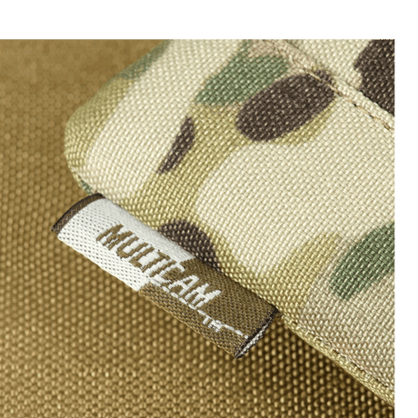 Nærbilde av M-Tac Smartphonelomme Elite Large Hex med CORDURA HEX-materiale i kamuflasje.
