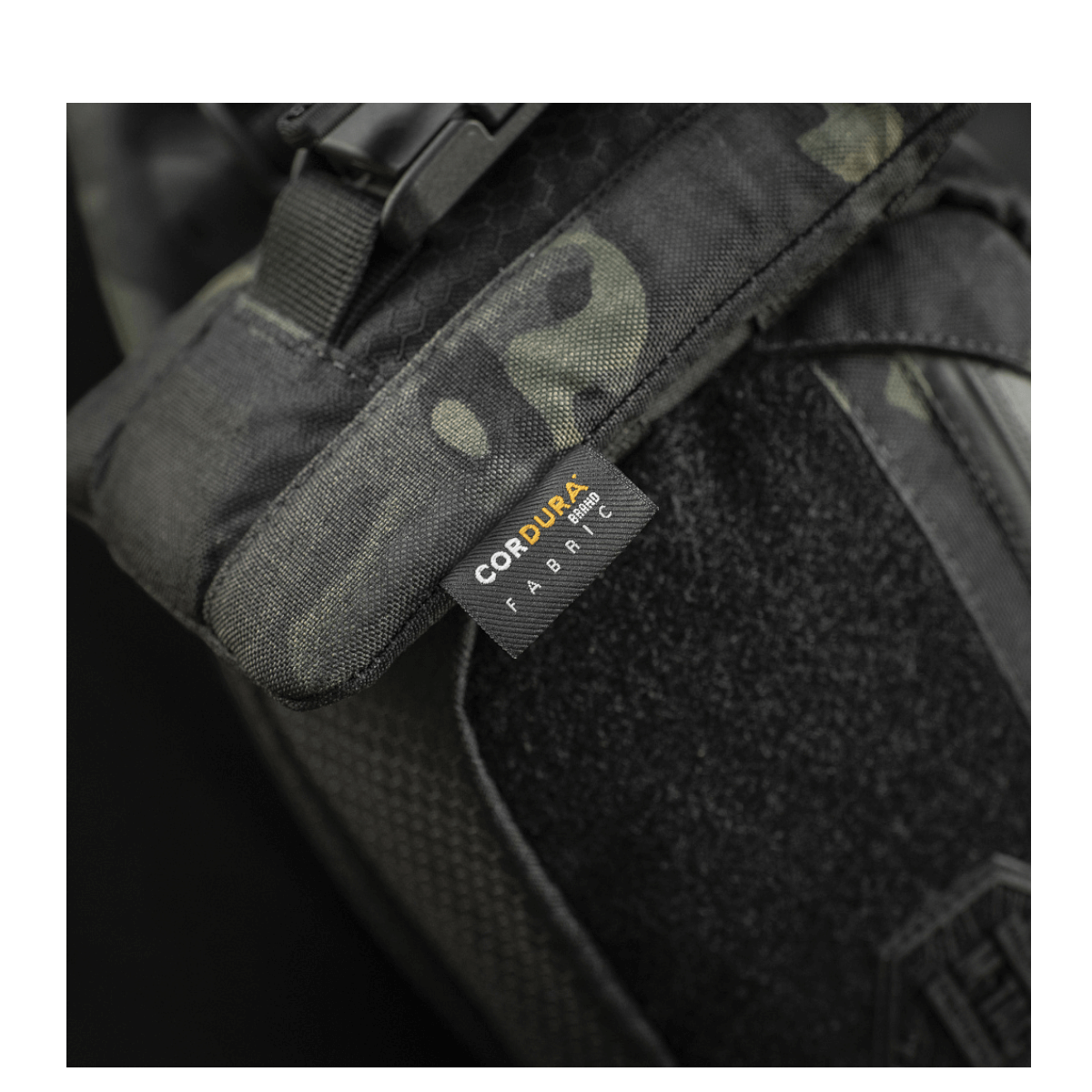 M-Tac Smartphone Lomme Elite Large Hex i sort CORDURA HEX 1000D, stilfuldt og holdbart.