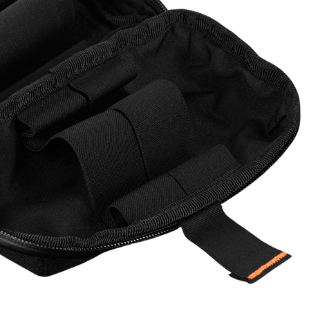 Indre organizer i M‑Tac Horizontal Medical Pouch Elite med elastiske holdere og glidelås.