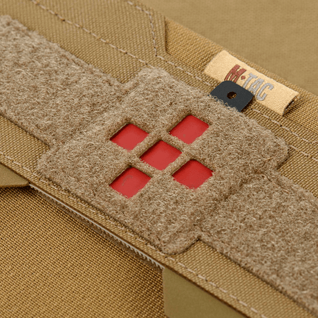M‑Tac Horizontal Medical Pouch Elite i Cordura 500D med YKK AquaGuard-glidelås og indre organizer for IFAK.