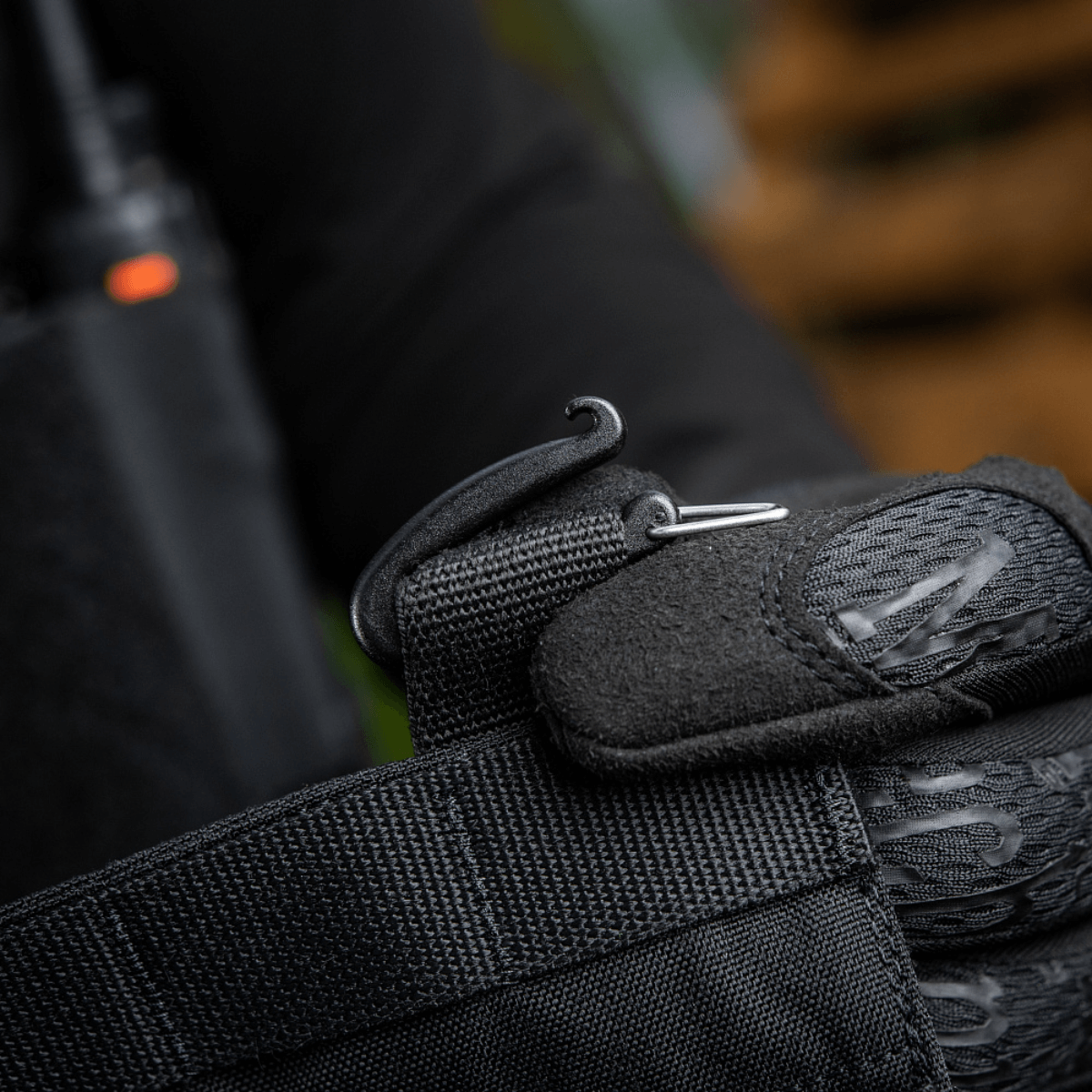 M‑Tac Front Panel til Cuirass QRS med Woojin krog og MOLLE-system i kraftig Cordura materiale.
