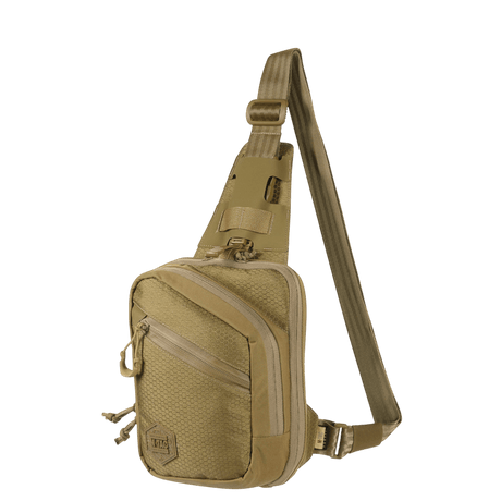 M-Tac Sling pistolveske Elite Hex i Cordura 1000D med justerbar skulderrem og romslige rom, designet for skjult bæring.