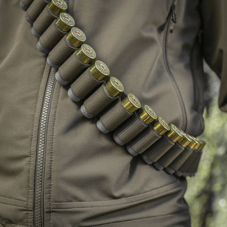 M-Tac Bandolier Elite for jakt, viser patroner i praktisk belte med elastisk sikring, kapasitet 55 skudd, ergonomisk design.