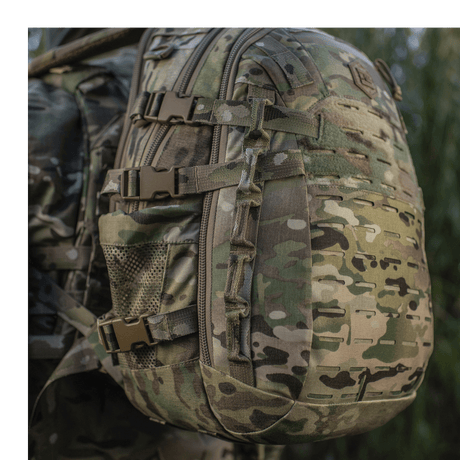 M-Tac Mission Pack Elite i slitesterkt Cordura 1000D med MOLLE LASER CUT-system, ergonomisk designet for optimal funksjon og holdbarhet.