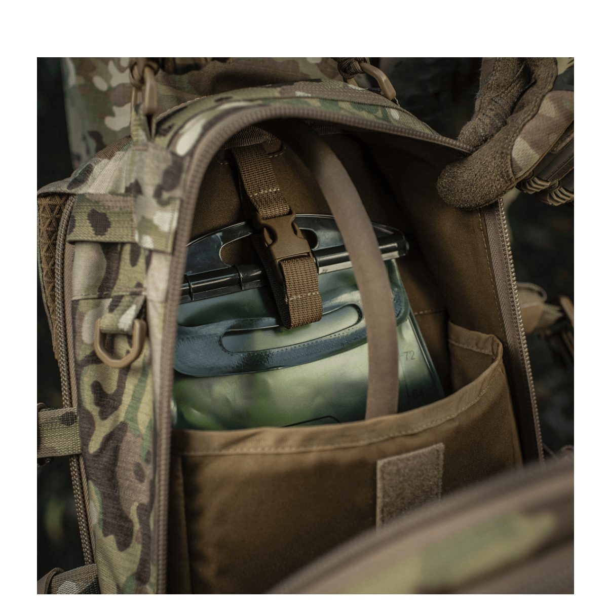 M-Tac Mission Pack Elite rygsæk med MOLLE LASER CUT-system lavet af slidstærkt Cordura 1000D for høj funktionalitet og holdbarhed.