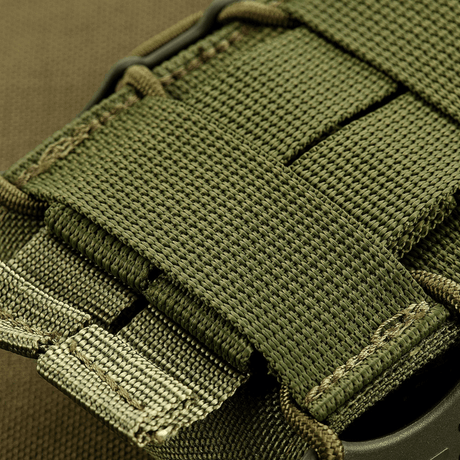 M-Tac mag-lomme Kolchan til AK/AR Mini i slitesterkt Cordura med NIJ-sertifisering, detalj av søm og rem, galleri posisjon 1.