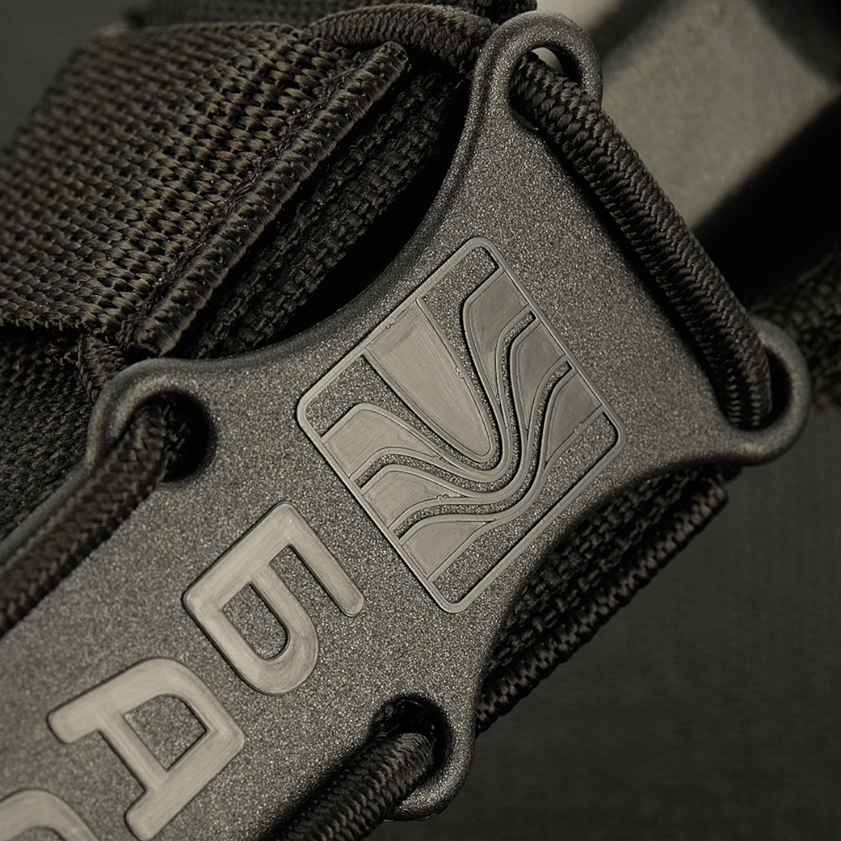 M-Tac Pistolmagasinlomme Kolchan med slidstærk Cordura 1000D materiale og plastikindsatser til pistolmagasin opbevaring og hurtig adgang.