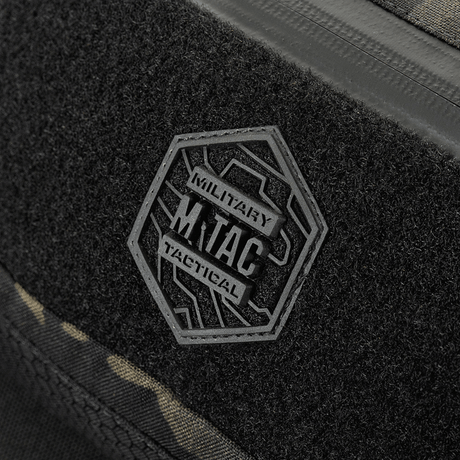 M-Tac belteveske Elite Hex med Hex-logo og taktisk design, nærbilde av svart Cordura-stoff og vanntett glidelås.