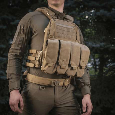 M-Tac frontpanel til Plate Carrier Cuirass QRS XL i slitesterkt Cordura 500D med NIJ-sertifisering, vist i galleri posisjon 1.