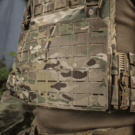 M-Tac frontpanel til Plate Carrier Cuirass QRS XL i lett Cordura 500D med NIJ-sertifisering, vist i galleri posisjon 1 med kamuflasjemønster