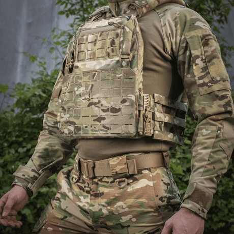 M-Tac frontpanel til Plate Carrier Cuirass QRS XL i slitesterk Cordura 500D med NIJ-sertifisering, vist i galleri posisjon 1 på militært utstyr