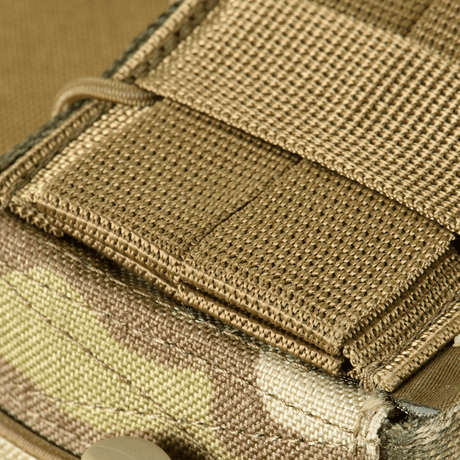 M-Tac dobbel magasinlomme for AK Gen.3 i holdbar Cordura 1000D med sklisikker overflate og MOLLE-kompatibilitet.