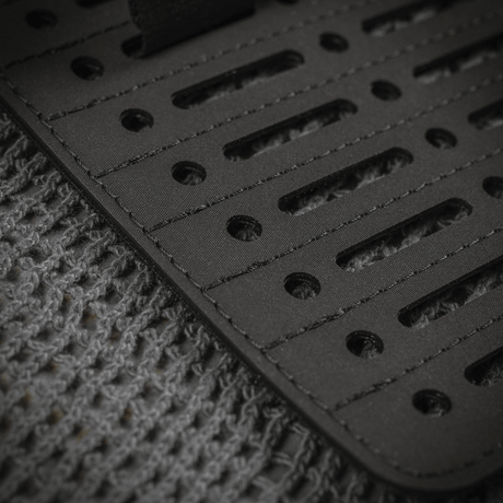 Detaljert visning av M-Tac Modul Insert Molle 11x19, Laser Cut i polymerkompositt. Perfekt for effektiv EDC-organisering. Laser Cut-design.