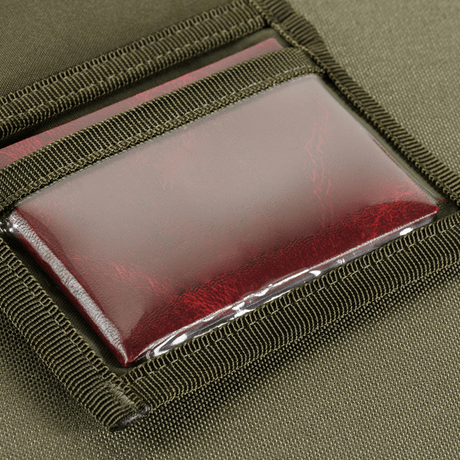 M‑Tac Pung Elite Gen.II Hex med plastlomme for dokumenter i slitesterkt Cordura Hex 1000D-materiale.