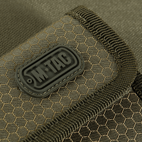 Nærbilde av M‑Tac Pung Elite Gen.II Hex i robust Cordura-materiale med YKK-glidelås, egnet for oppbevaring av kontanter og kort.