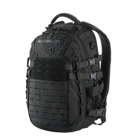 M-Tac Mission Rygsæk Elite Hex i svart med MOLLE-system og robust Cordura Hex 1000D-materiale for utendørs eventyr.