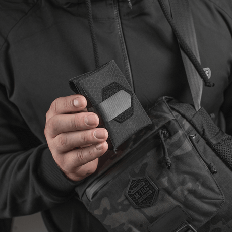 M-Tac City Med Pouch Hex i kompakt design med hexagonmønstret ripstop-materiale, bærbar førstehjelpspung, galleri posisjon 1