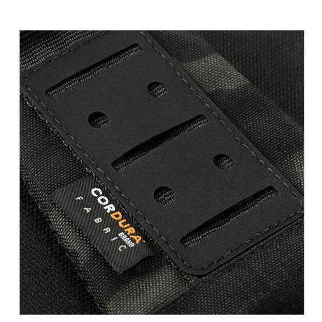 Detaljer av M-Tac Cross Taske Slim Elite Hex i robust Cordura-materiale med stilfullt design.